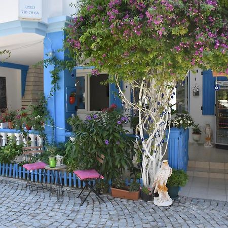 Beyaz Ev Hotel Alacati Exterior photo