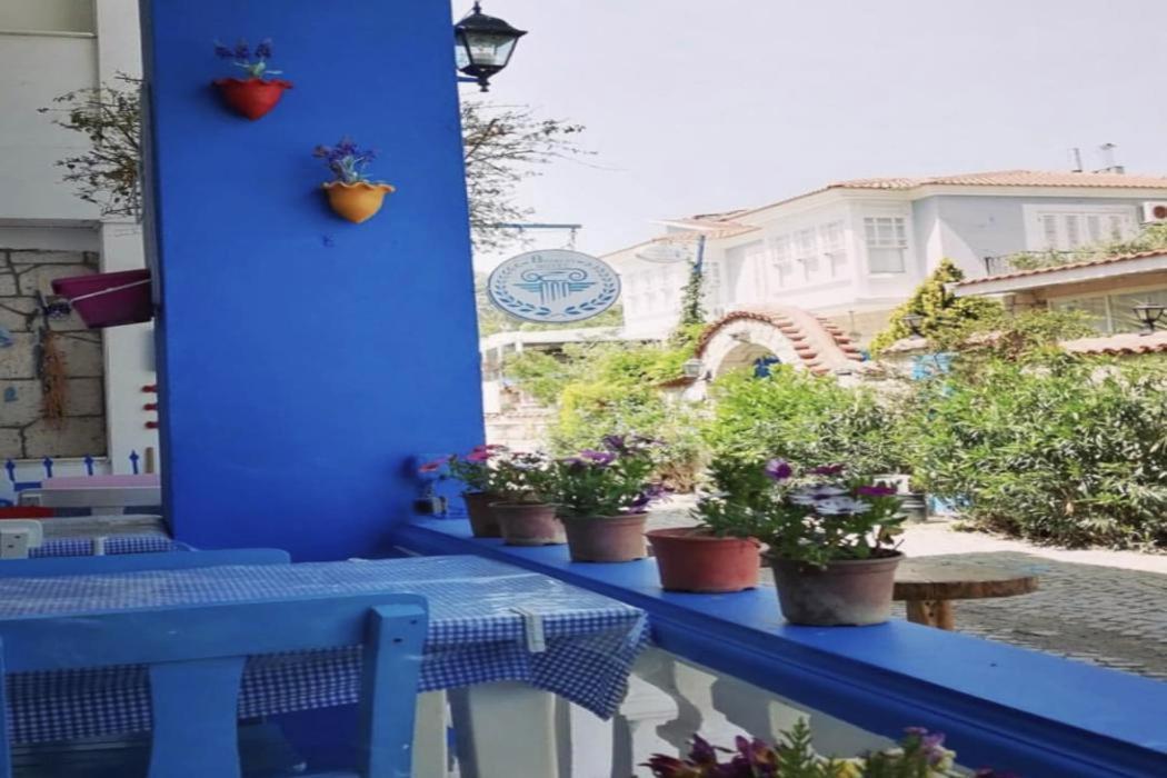 Beyaz Ev Hotel Alacati Exterior photo