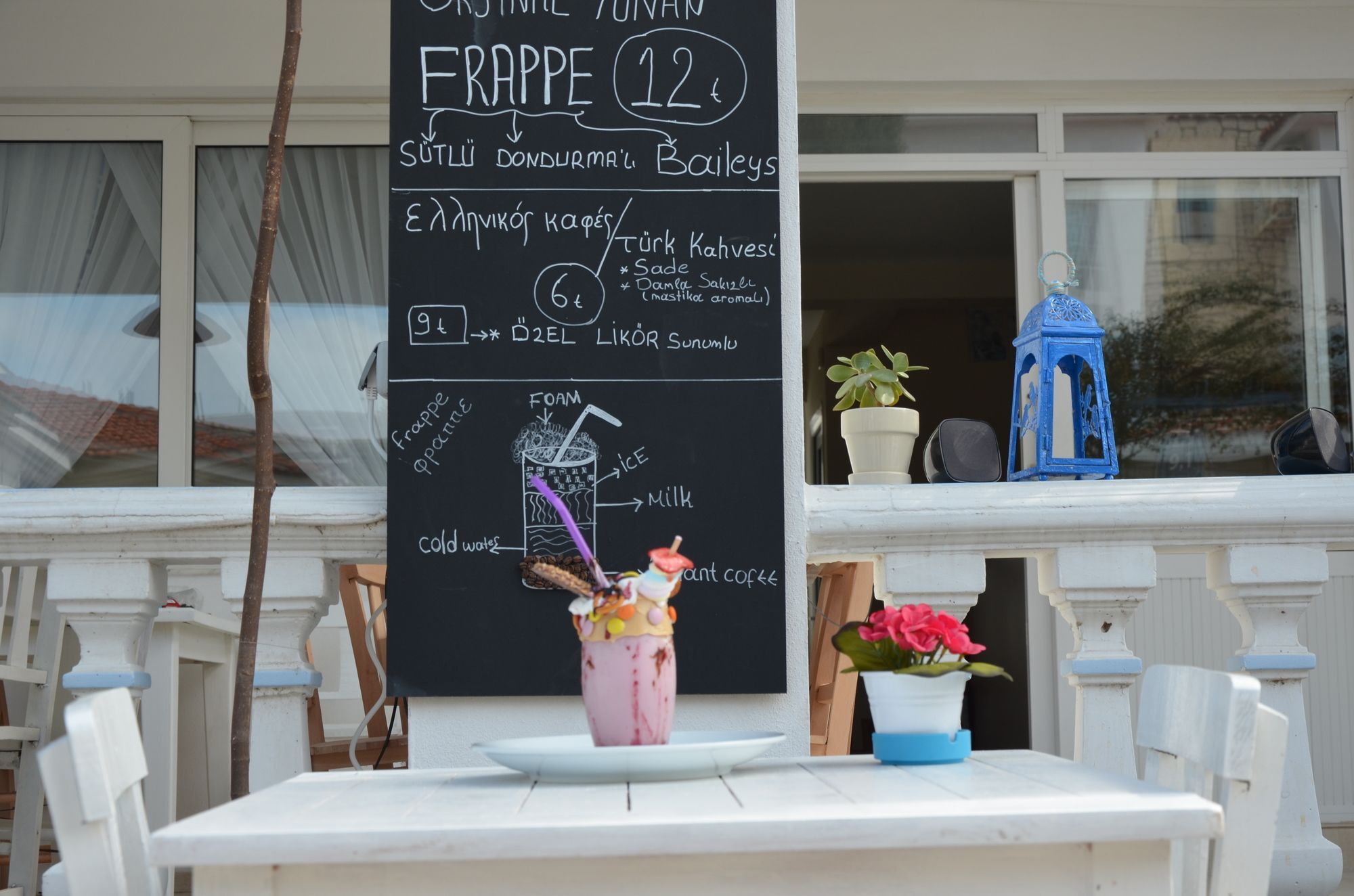 Beyaz Ev Hotel Alacati Exterior photo
