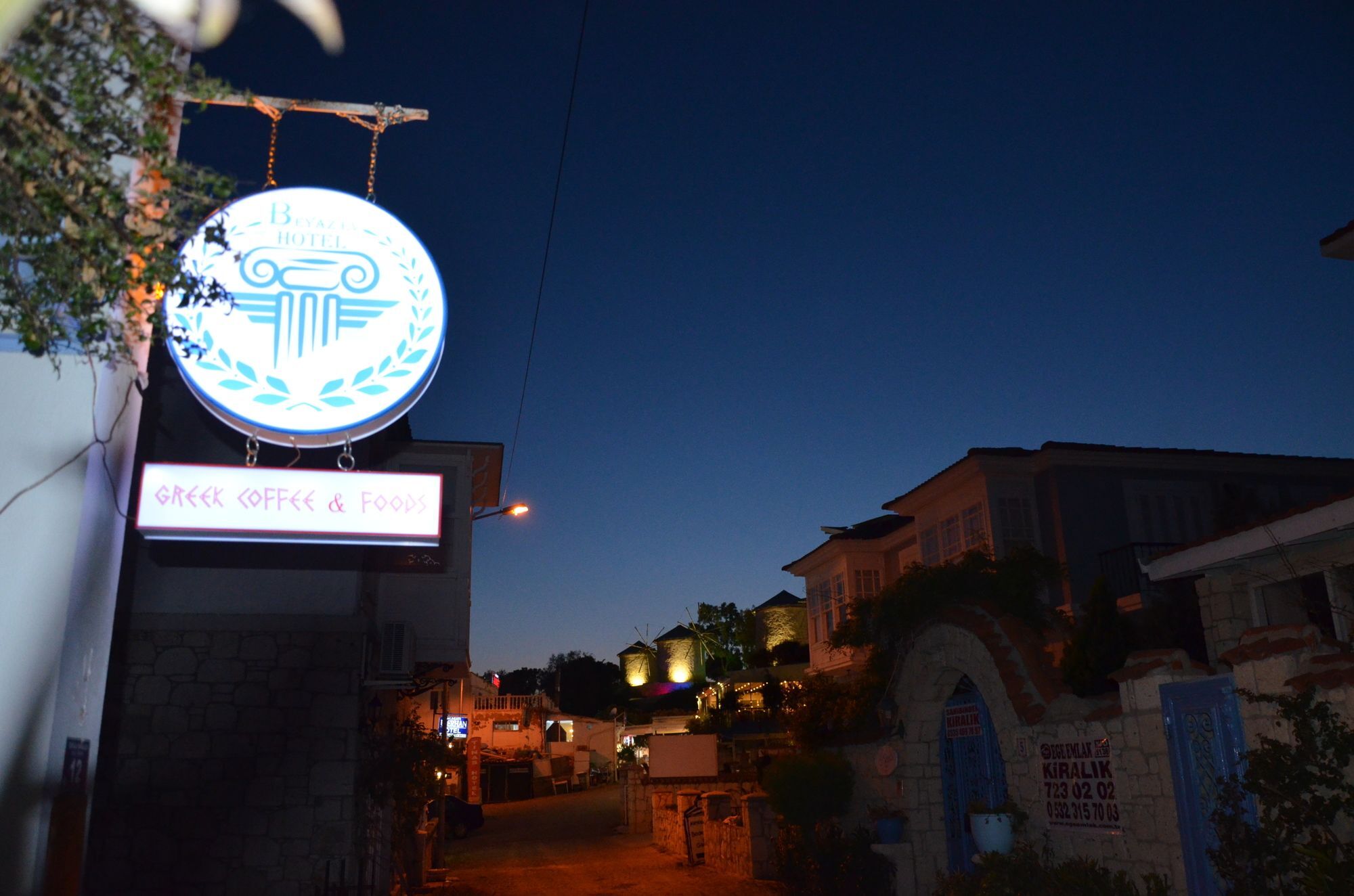 Beyaz Ev Hotel Alacati Exterior photo